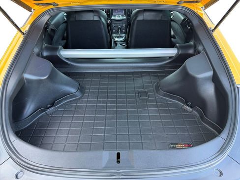 Used 2017 Nissan 370Z Touring RWD image 19