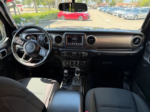 Used 2020 Jeep Wrangler Unlimited Sport AWD/4WD image 17