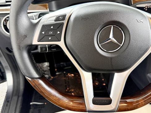 Used 2016 Mercedes-Benz E 350 4MATIC Luxury Wagon image 28