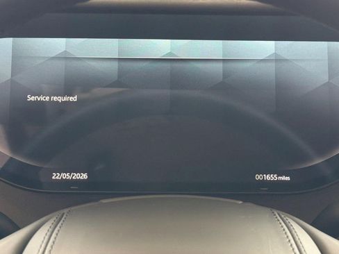 New 2025 Land Rover Range Rover Long Wheelbase SE AWD/4WD image 16