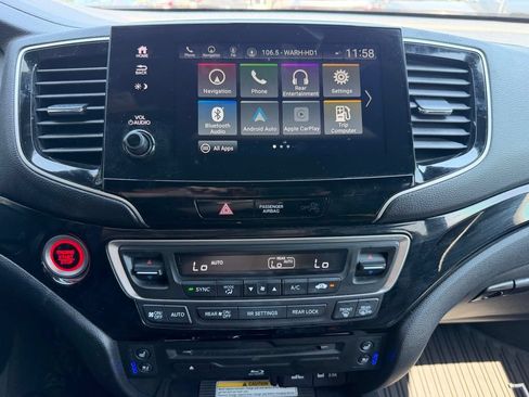 Used 2021 Honda Pilot Black Edition image 16