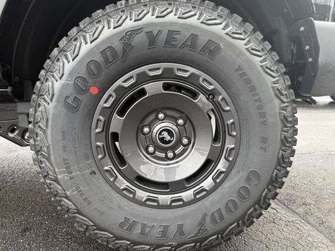 New 2025 Ford Bronco 2-Door w/ Sasquatch Package image 8