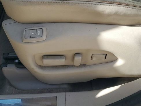 Used 2015 Cadillac SRX Luxury w/ Driver Awareness Package image 12