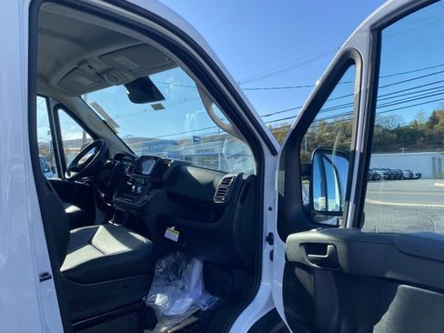 New 2026 RAM ProMaster 2500 w/ Convenience Group image 25