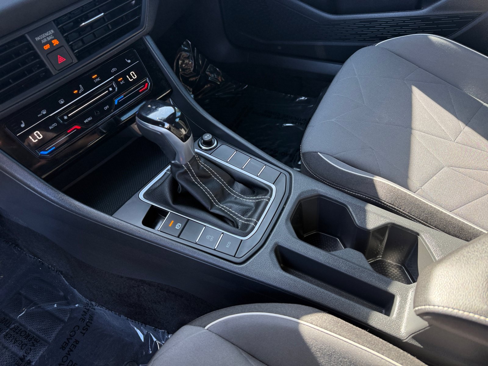 Used 2025 Volkswagen Jetta Sport FWD image 13