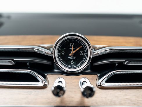 Certified 2024 Bentley Bentayga Extended Wheelbase image 40