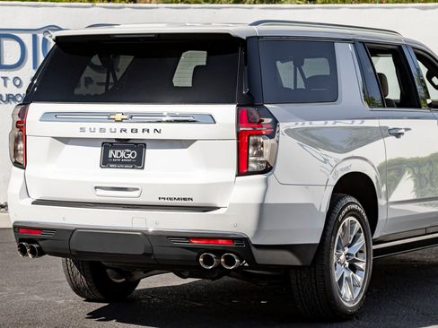 Used 2023 Chevrolet Suburban Premier w/ Premium Package AWD/4WD image 7