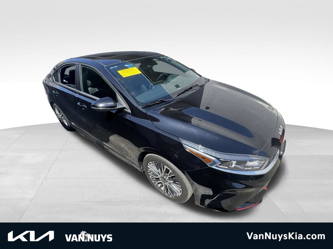 Used 2023 Kia Forte GT-Line w/ GT-Line Premium Package FWD image 1