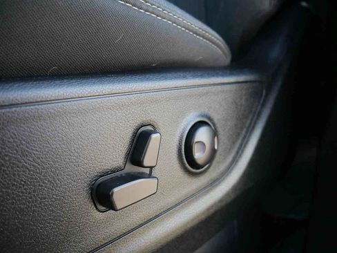 Certified 2022 RAM 1500 Big Horn AWD/4WD image 30