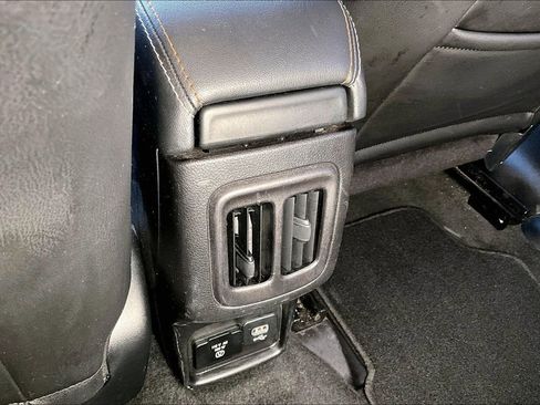 Used 2018 Jeep Compass Latitude w/ Popular Equipment Group image 32