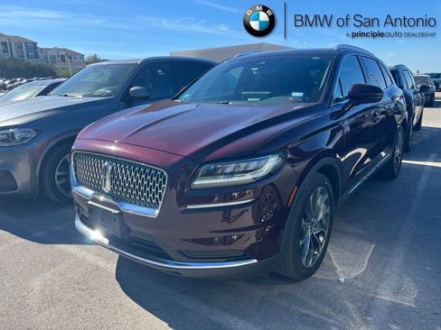 Used 2022 Lincoln Nautilus Reserve w/ Equipment Group 201A image 1