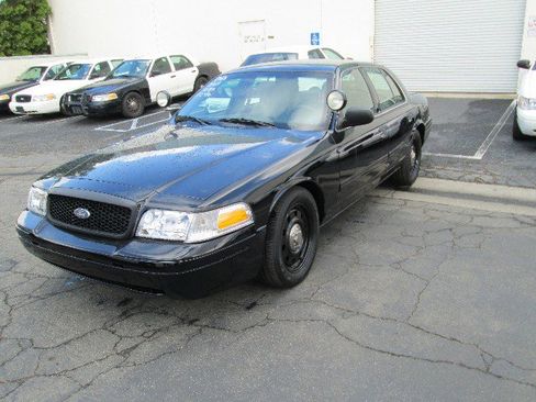 Used 2011 Ford Crown Victoria Police Interceptor w/ Trunk Pack image 1