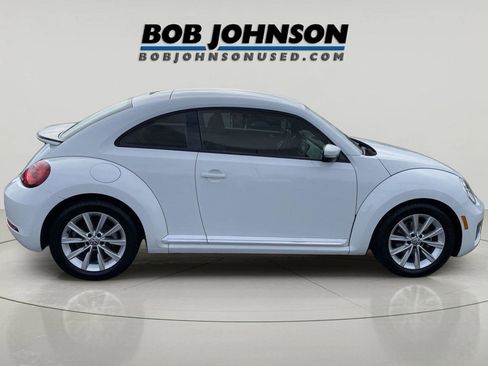 Used 2018 Volkswagen Beetle 2.0T S w/ Style & Comfort Package For S image 2