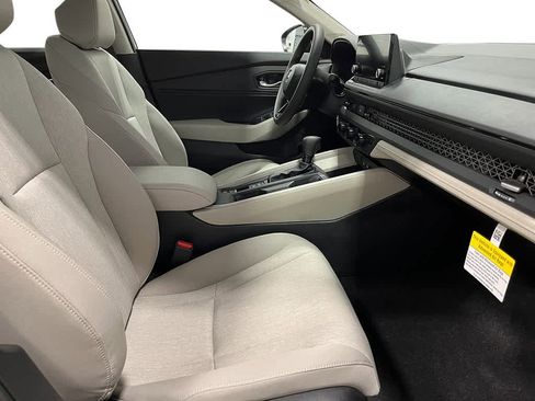 New 2025 Honda Accord SE image 27