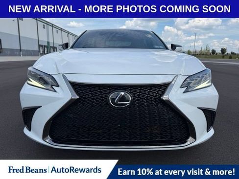 Used 2023 Lexus ES 350 F Sport w/ Accessory Package (Z1) FWD image 2