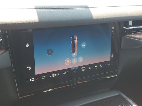 New 2027 Lincoln Navigator L Black Label AWD/4WD image 24