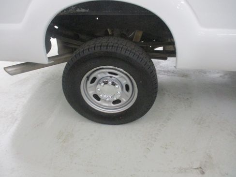Used 2013 Ford F350 XL w/ PWR Equipment Group AWD/4WD image 8