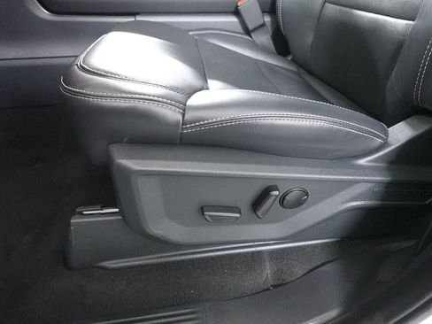 Used 2025 Ford Expedition Max Platinum image 11