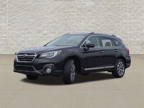 Used 2018 Subaru Outback 2.5i Touring AWD/4WD image 3