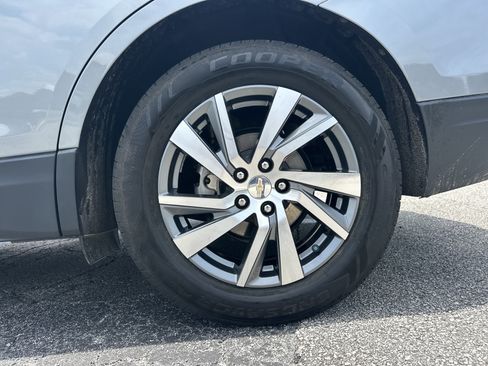 Used 2023 Chevrolet Equinox Premier FWD image 20