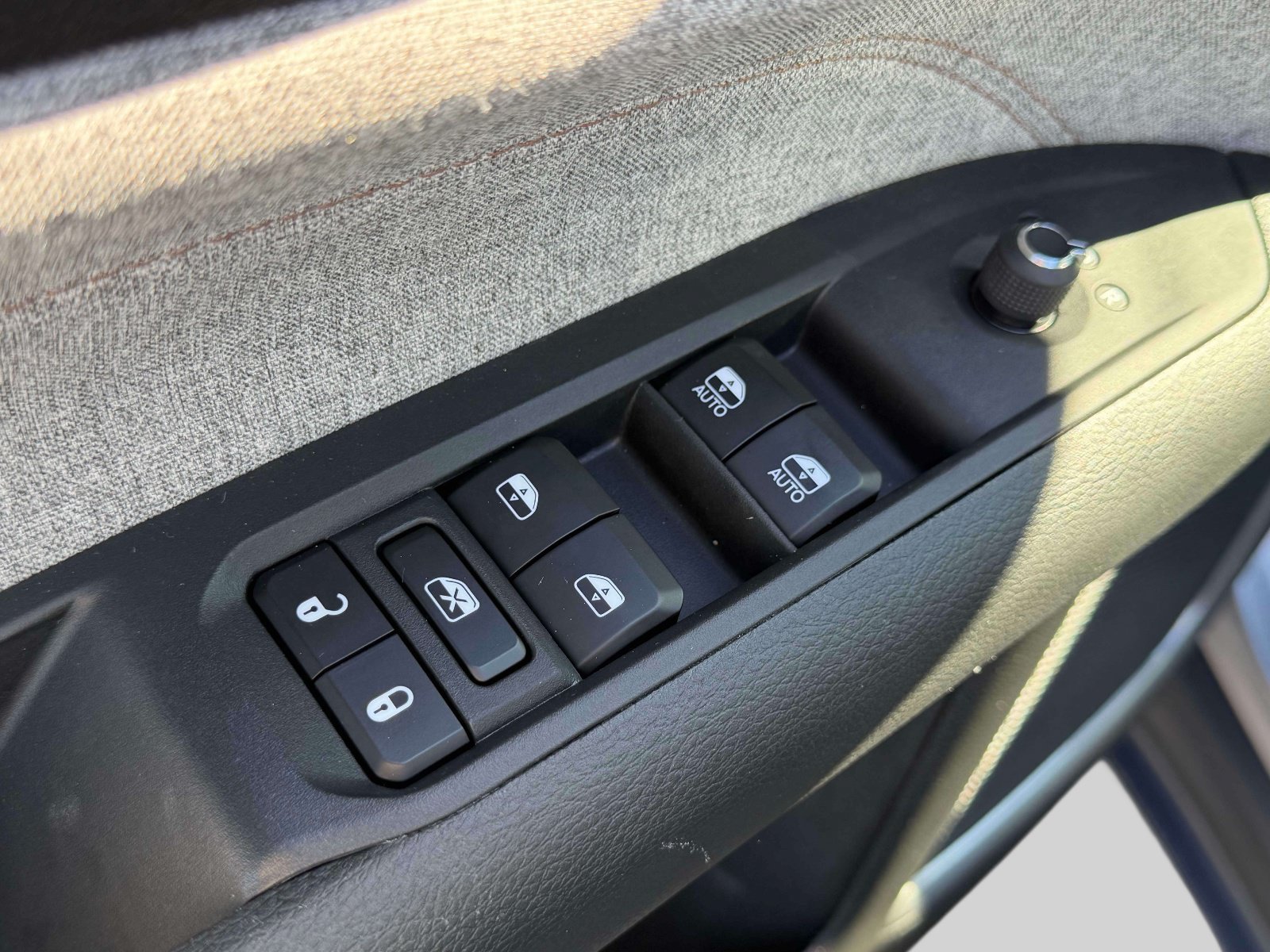 Used 2023 Jeep Compass Latitude AWD/4WD image 15