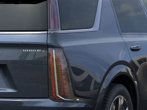 New 2026 Cadillac Escalade IQL Luxury w/ LPO, Floor Liner Package image 11