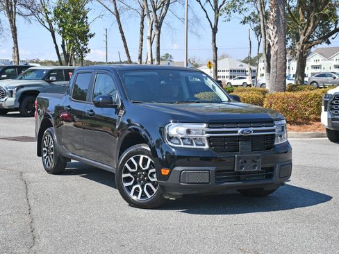 Used 2024 Ford Maverick Lariat w/ 4K Tow Package image 6