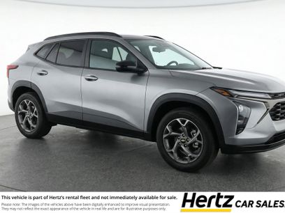 Used 2025 Chevrolet Trax LT
