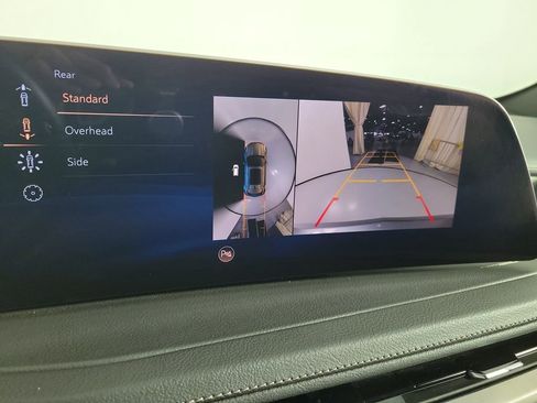 Used 2025 Cadillac XT4 Premium Luxury FWD image 26