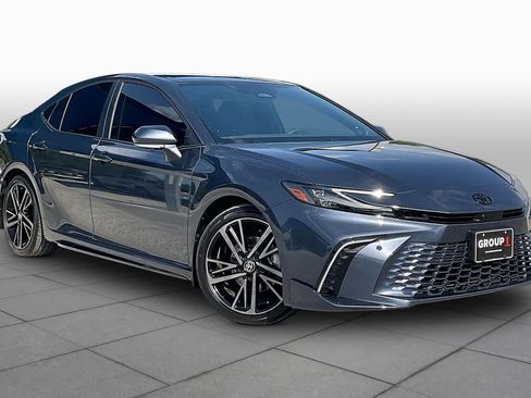 Used 2026 Toyota Camry XSE w/ Premium Plus Package FWD image 3