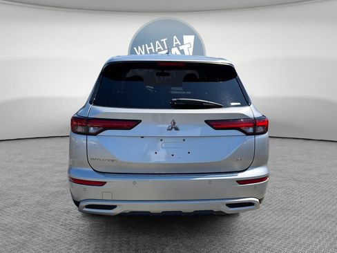 Used 2022 Mitsubishi Outlander SE AWD/4WD image 5