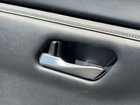 Used 2024 Nissan Sentra SV FWD image 23