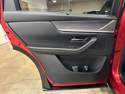 Used 2025 MAZDA CX-70 3.3 Turbo w/ Premium Plus Pkg image 21