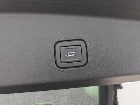 Certified 2024 Cadillac Lyriq Sport AWD/4WD image 33