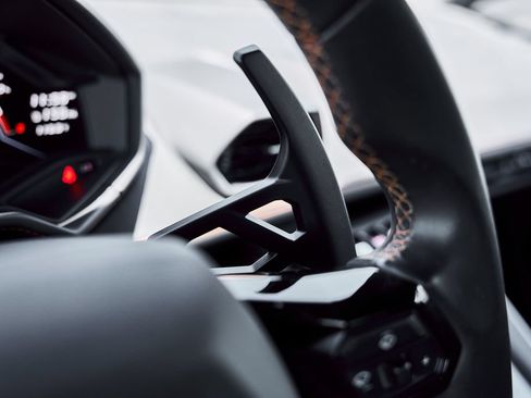 Used 2021 Lamborghini Huracan EVO RWD image 55