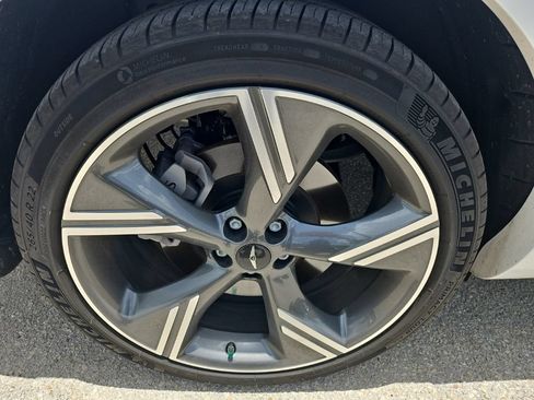 Used 2025 Genesis GV80 2.5T Prestige AWD/4WD image 12