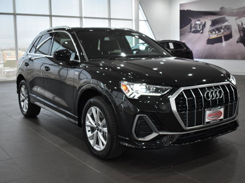 Used 2022 Audi Q3 2.0T Premium Plus w/ Premium Plus Package AWD/4WD image 5