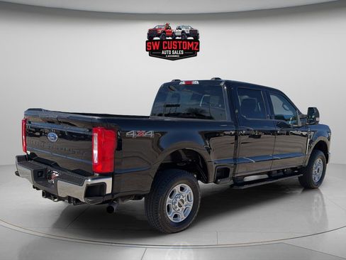 Used 2025 Ford F250 XLT image 7
