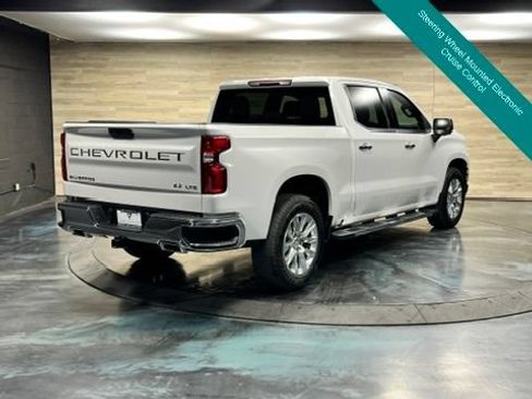Used 2020 Chevrolet Silverado 1500 LTZ AWD/4WD image 17