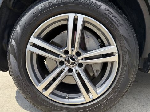 Certified 2020 Mercedes-Benz GLC 300 image 4