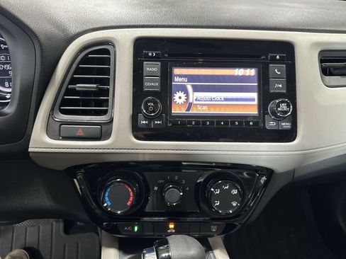 Used 2017 Honda HR-V LX image 24