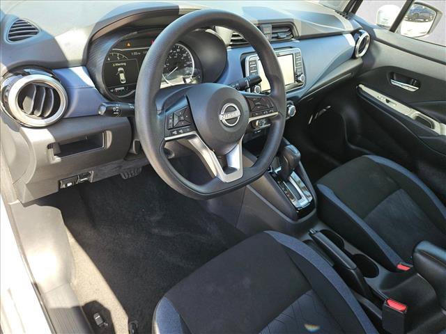 Used 2025 Nissan Versa SV FWD image 9