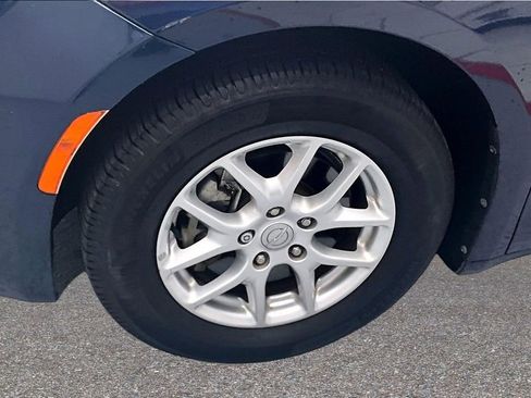 Used 2017 Chrysler Pacifica Touring image 33