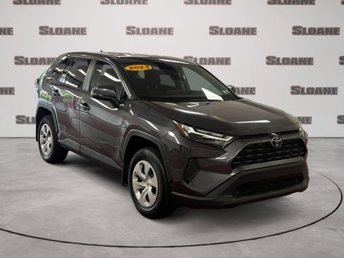 Used 2023 Toyota RAV4 LE AWD/4WD image 7
