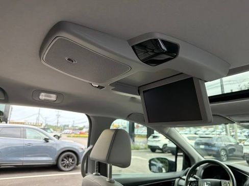 Used 2018 Honda Odyssey Elite image 5