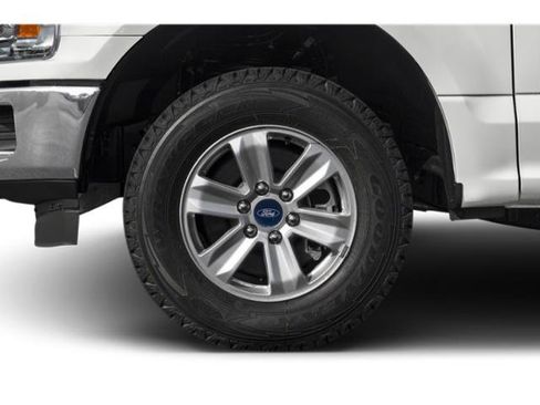 Used 2018 Ford F150 XLT w/ Equipment Group 302A Luxury AWD/4WD image 14