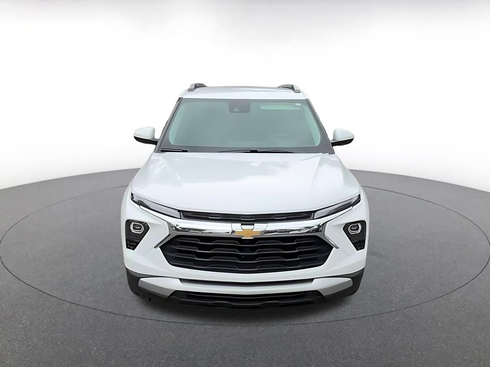 Used 2025 Chevrolet TrailBlazer LT AWD/4WD image 4