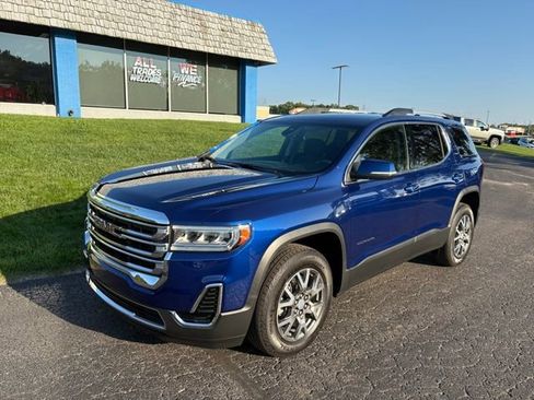 Certified 2023 GMC Acadia SLE w/ Driver Convenience Package image 2