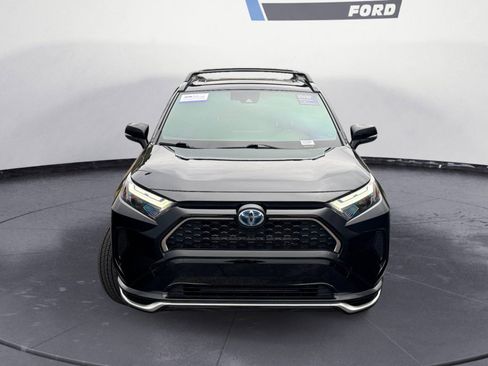 Used 2022 Toyota RAV4 SE image 8