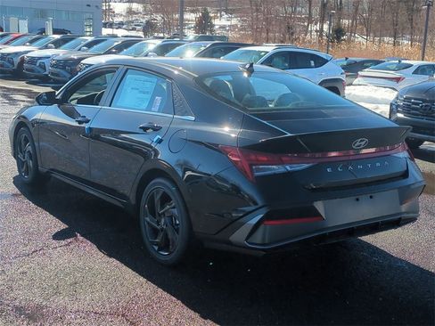 New 2026 Hyundai Elantra SEL Sport image 5